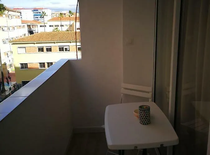 Japan Parque Del Oeste Appartement Málaga